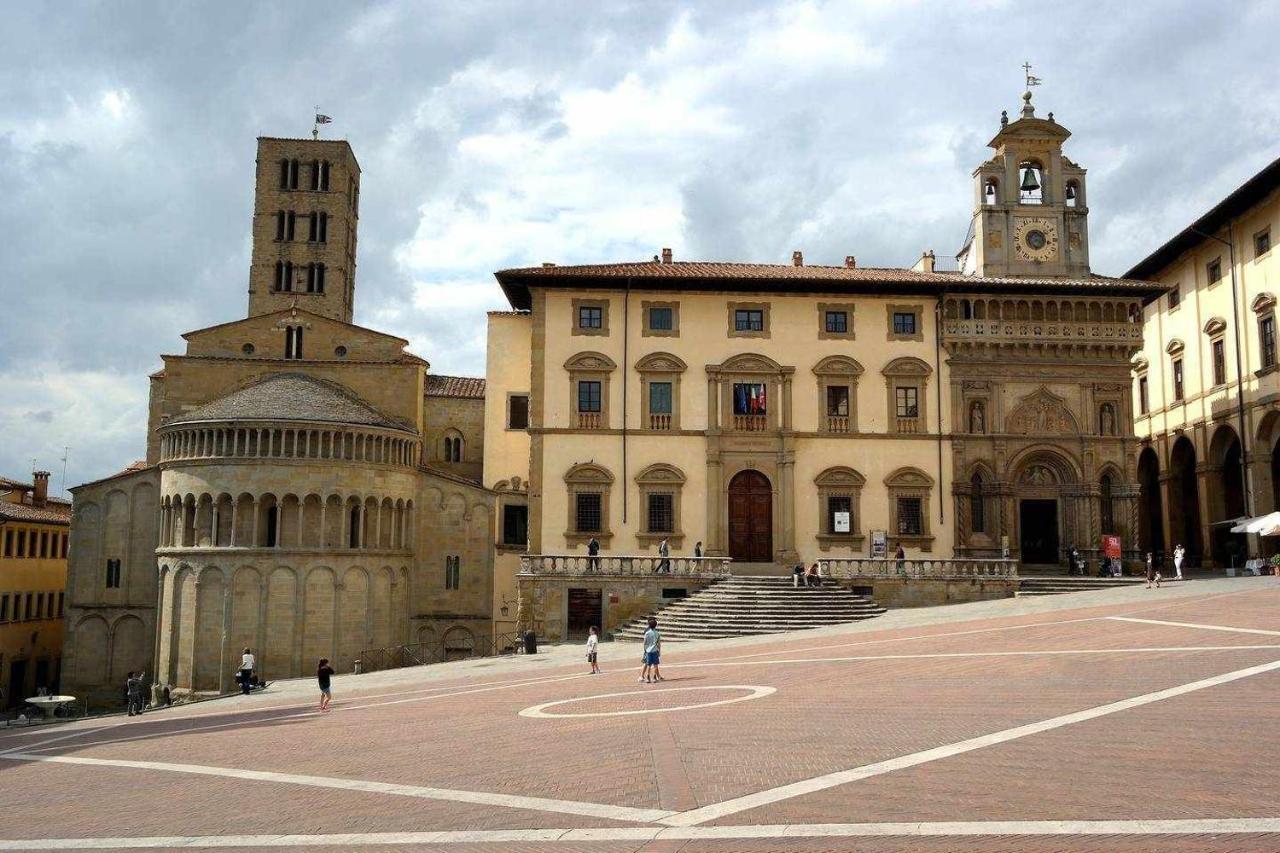 La Casina Di Ivonne Arezzo Centro Appartement Buitenkant foto